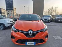 Usata Renault Clio V SE 65 CV (47 kW) 2023 Arancione Berlina