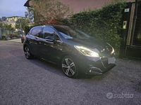 Usata Peugeot 208 GT-line 110 CV (80 kW) 2017 Nero Utilitaria