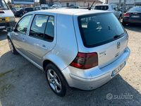 Usata VW Golf IV Highline 130 CV (95 kW) 2002 Grigio Berlina