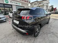 Usata Peugeot 3008 Allure 131 CV (96 kW) 2020 Nero SUV