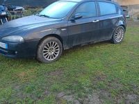 Usata Alfa Romeo 147 105 CV (77 kW) 2006 Nero Utilitaria