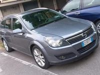 Usata Opel Astra 82 CV (60 kW) 2006 Grigio Station wagon