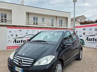 Usata Mercedes A180 Elegance 108 CV (79 kW) 2011 Nero Berlina