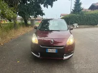 Usata Renault Scénic III 110 CV (80 kW) 2012 Viola Monovolume