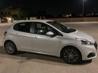 Usata Peugeot 208 82 CV (60 kW) 2019 Bianco Utilitaria