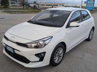 Usata Kia Rio Comfort 101 CV (74 kW) 2022 Berlina