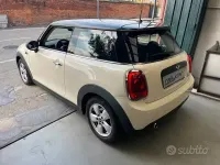 Usata Mini ONE 102 CV (75 kW) 2015 Beige Utilitaria