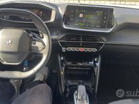 Usata Peugeot 208 Allure 100 CV (73 kW) 2022 Nero Utilitaria