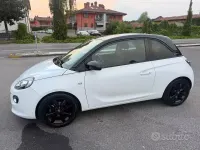 Usata Opel Adam Rocks Rocks 69 CV (50 kW) 2015 Bianco Utilitaria