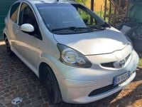 Usata Toyota Aygo 69 CV (50 kW) 2006 Argento Utilitaria