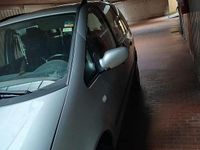 Usata Ford Galaxy 130 CV (95 kW) 2004 Grigio Monovolume