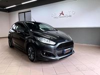 Usata Ford Fiesta ST-Line 75 CV (55 kW) 2017 Grigio Berlina