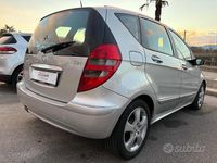 Usata Mercedes A180 Avantgarde 108 CV (79 kW) 2007 Grigio Berlina