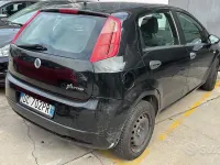 Usata Fiat Grande Punto Dynamic 65 CV (47 kW) 2006 Nero Utilitaria