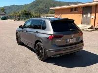 Usata VW Tiguan R-line 240 CV (176 kW) 2020 Grigio SUV