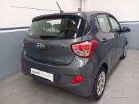 Usata Hyundai i10 67 CV (49 kW) 2016 Grigio Utilitaria