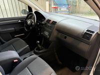 Usata VW Touran Highline 105 CV (77 kW) 2005 Grigio Monovolume