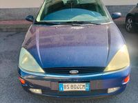 Usata Ford Focus 100 CV (73 kW) 2001 Blu Station wagon