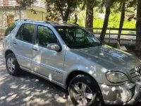 Usata Mercedes ML270 163 CV (119 kW) 2005 Grigio SUV
