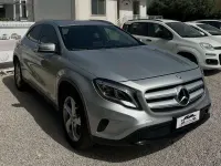 Usata Mercedes GLA180 Business 109 CV (80 kW) 2018 Grigio SUV