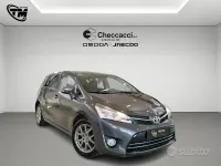 Usata Toyota Verso Active 124 CV (91 kW) 2014 Grigio Monovolume