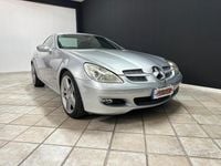 Usata Mercedes SLK200 163 CV (119 kW) 2006 Argento Cabrio
