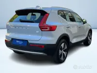 Usata Volvo XC40 Inscription 129 CV (94 kW) 2021 Argento SUV