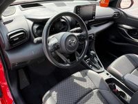 Usata Toyota Yaris Hybrid 92 CV (67 kW) 2021 Rosso Utilitaria
