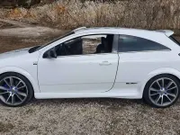 Usata Opel Astra OPC 241 CV (177 kW) 2009 Bianco Berlina