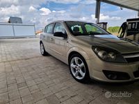 Käytetty Opel Astra 2006 Sedan