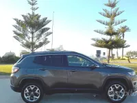 Używany Jeep Compass Limited 140 KM (102 kW) 2019 Szary SUV