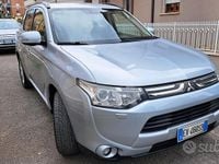 Usata Mitsubishi Outlander 150 CV (110 kW) 2014 Grigio SUV