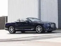 Usata Bentley Continental GT Convertible 550 CV (404 kW) 2020 Blu Cabrio