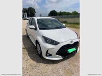 Usata Toyota Yaris Business Edition 72 CV (52 kW) 2022 Bianco Berlina
