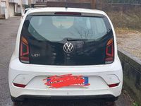 Usata VW up! Beats 65 CV (47 kW) 2021 Bianco Utilitaria
