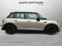 Używany Mini Cooper Essential 136 KM (100 kW) 2024 Szary Hatchback
