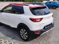 Usata Kia Stonic Style 84 CV (61 kW) 2022 Bianco SUV