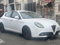 Usata Alfa Romeo Giulietta 120 CV (88 kW) 2018 Bianco Utilitaria
