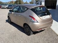 Usata Lancia Ypsilon Gold 69 CV (50 kW) 2018 Giallo Utilitaria