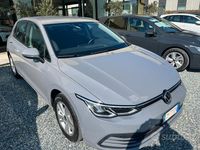 Usata VW Golf VIII Life 110 CV (80 kW) 2022 Monsone gray Berlina