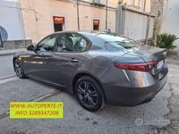Usata Alfa Romeo Giulia Business 150 CV (110 kW) 2018 Grigio Berlina