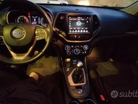 Usata Jeep Cherokee Longitude 140 CV (102 kW) 2016 Grigio SUV