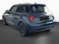 Usata Mini Cooper S Favoured 204 CV (150 kW) 2024 Blu/azzurro Utilitaria