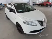 Usata Lancia Ypsilon S 69 CV (50 kW) 2014 Bianco Utilitaria
