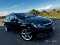 Usata Opel Astra 150 CV (110 kW) 2007 Utilitaria