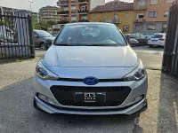 Usata Hyundai i20 Style 75 CV (55 kW) 2015 Grigio Berlina
