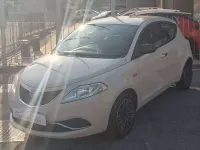 Usata Lancia Ypsilon Silver 95 CV (69 kW) 2018 Beige Utilitaria