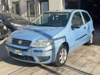Usata Fiat Punto Dynamic 60 CV (44 kW) 2006 Blu/azzurro Utilitaria