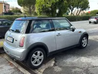 Begagnad Mini ONE 90 HK (66 kW) 2004 Grå Halvkombi