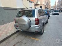 Usata Toyota RAV4 150 CV (110 kW) 2003 Grigio SUV